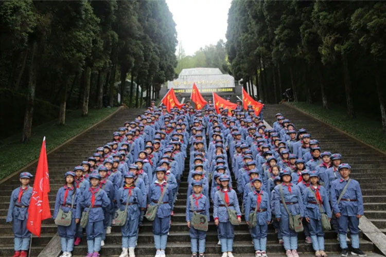 井冈山毛泽东红军学校五年级组研学活动